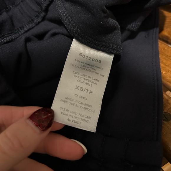 BADGLEY MISCHKA ~ dark navy tie front pants ~ size XS - Picture 7 of 9